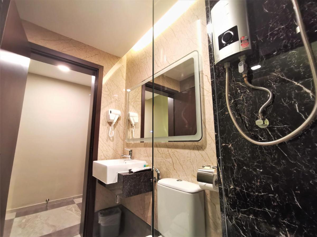 Prestigo Hotel - Johor Bharu Johor Bahru Esterno foto