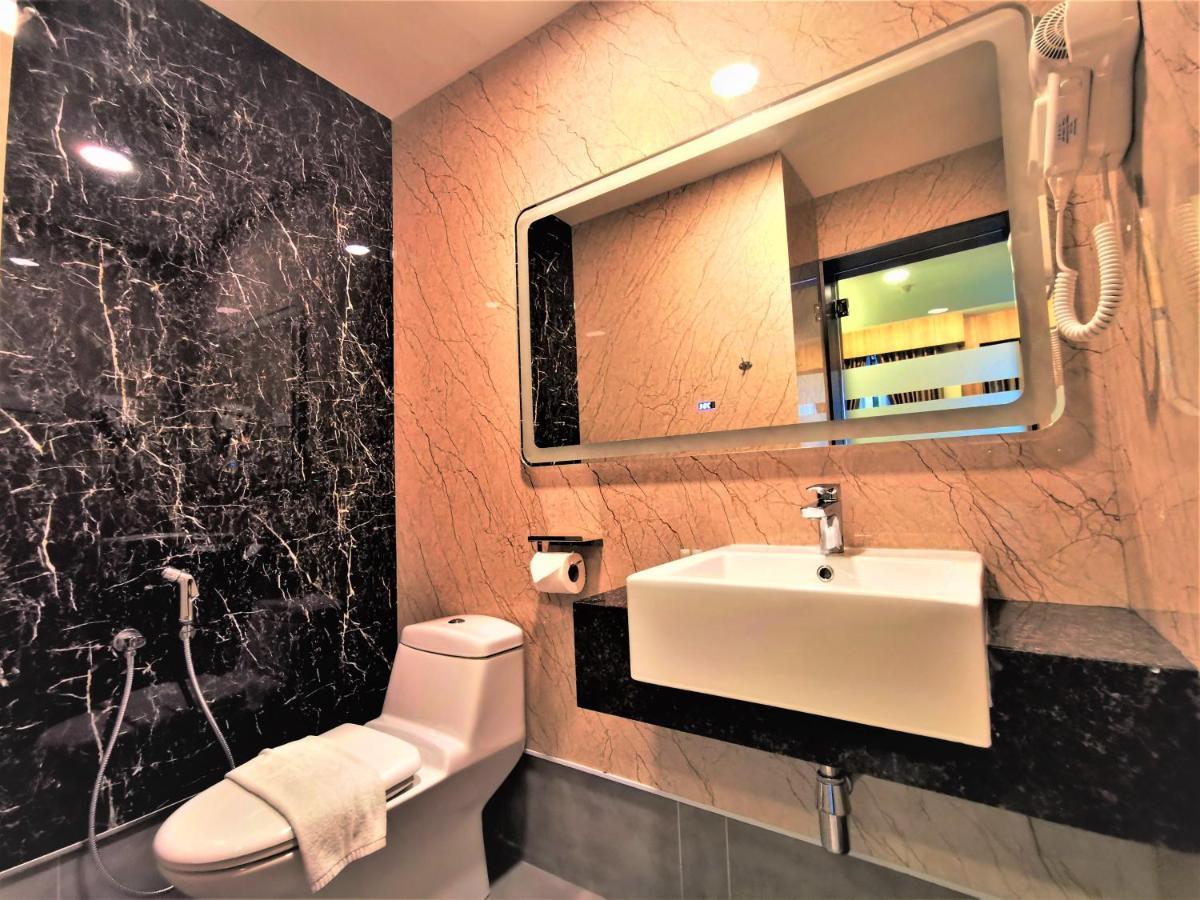 Prestigo Hotel - Johor Bharu Johor Bahru Esterno foto