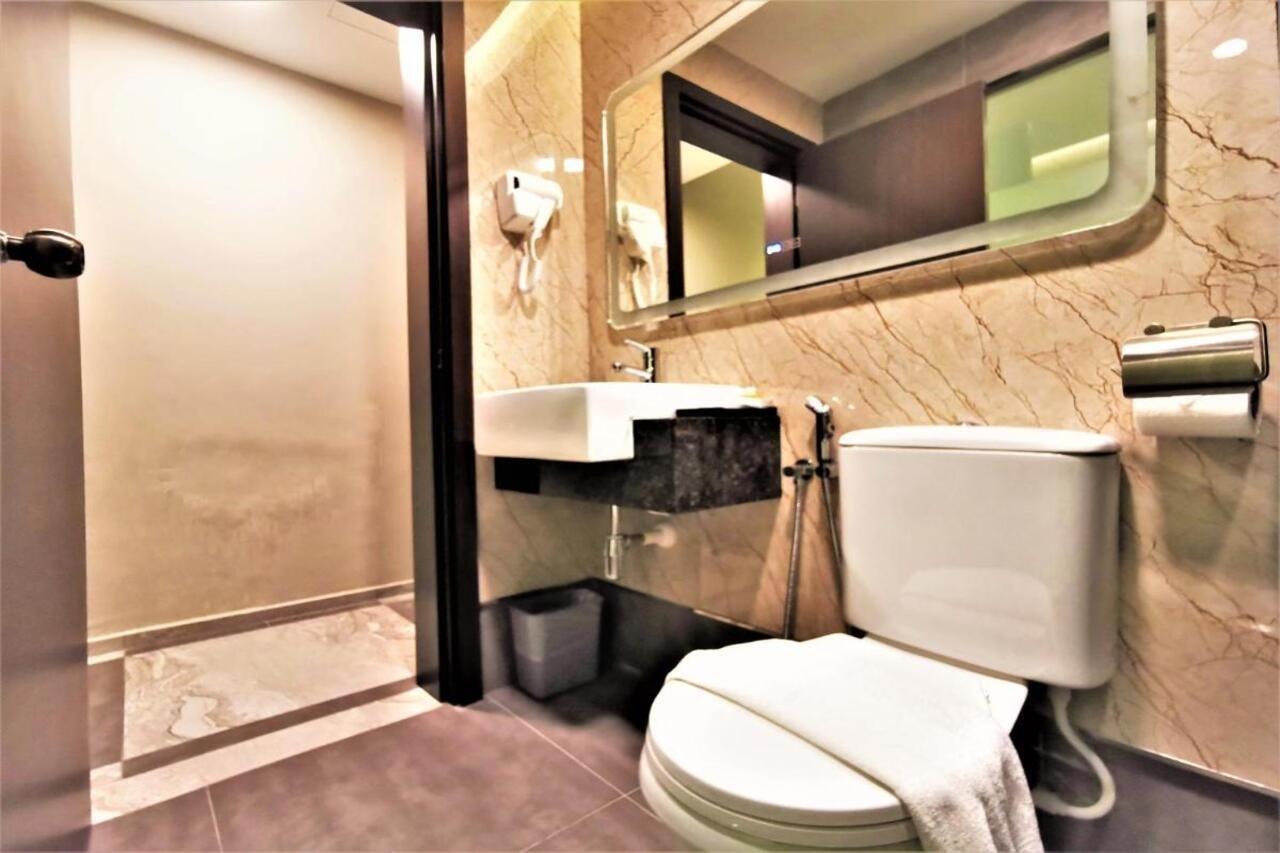 Prestigo Hotel - Johor Bharu Johor Bahru Esterno foto